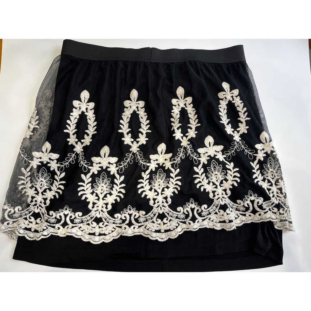 Black Mesh Floral Embroidered Scalloped Mini Skirt Size 14 Elastic Waist